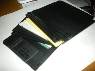 30 DISKETTES 3.5 FORMATEADOS Y USADOS - Image 1 of 4