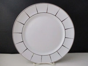 PORZELLAN EXZENTRISCHER SPEISETELLER 10 1/2" -1302H - Bild 1 von 3