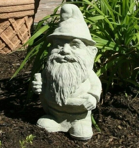 VINTAGE WOODLAND GNOME STATUE Cement Concrete Outdoor Garden Yard Lawn Figurine Cover