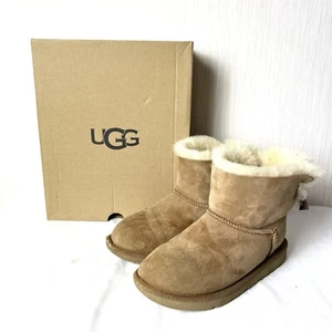 【Excelente+++】UGG Australia Mini Bailey Bow II Tamaño 2 Castaño De JAPÓN - Imagen 1 de 12