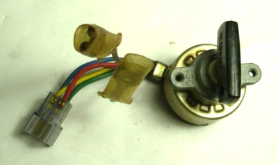 Yamaha 125 AS2C YAS1C Ignition Switch with one key NEW - Image 1 of 4