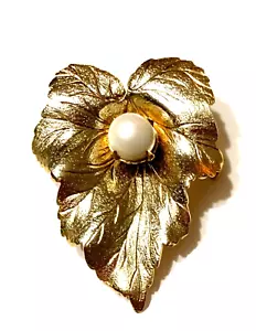 Sarah Coventry signierte goldfarbene Blatt Kunstperlen Krappen Set Anstecknadel Brosche Vintage - Bild 1 von 7