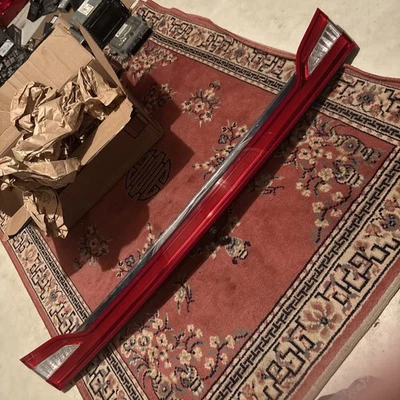 2016-2018 LINCOLN MKX CONJUNTO DE LANTERNA TRASEIRA CENTRAL FABRICANTE DE EQUIPAMENTO ORIGINAL BARRA DE LUZ LED FA1B-13B433-A - Imagem 1 de 4