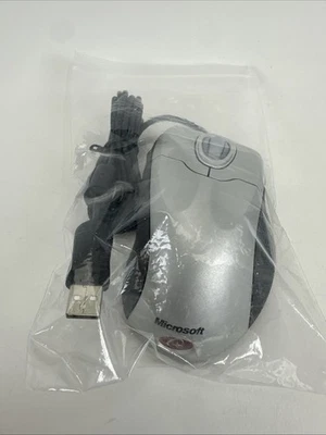 New Microsoft IntelliMouse Explorer 4.0 Optical Tilt-Wheel Mouse Vintage 1004 - Image 1 of 3