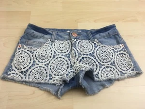 Mini Pantalones Cortos de Jean Mossimo Para Mujer Juniors Talla 1 (28" Cintura) Azul Patrón de Encaje - Imagen 1 de 5