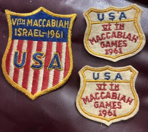 3 toppe souvenir vintage USA giochi Maccabiah distintivi scudi Israele 1961 - Foto 1 di 2