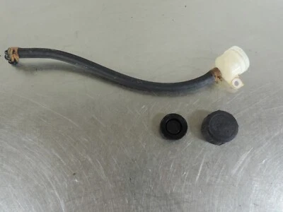 Depósito de freno trasero Polaris Magnum 325 2001 2x4 para cilindro maestro Foto 1 de 4