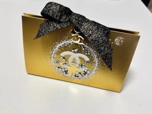 CPAAS  CHANEL Gold gift bag with charm　Actual Product Photo - Picture 1 of 2