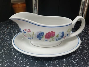 BHS PRIORY GRAVY / SAUCE BOAT AND STAND - design 2 - Picture 1 of 2