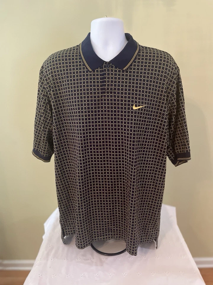 Polo Nike Golf Negro y Dorado XL TIGER WOODS Logo Yin Yang RARO De Colección Años 97 COMO NUEVO Foto 1 de 4