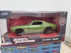 Chevrolet Camaro 1973 F-Bomb Fast & Furious escala 1:32 verde Jada Toys - Imagen 1 de 4