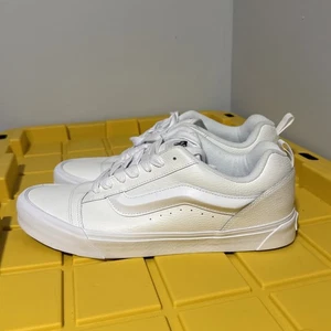 New VANS Hylane Puffy Skate Shoe Sneakers Size 13 Mens - Picture 1 of 5