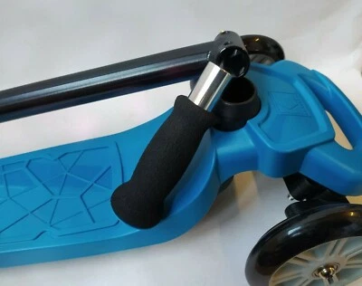 Kettler Kwizzy blau Laufrad Roller Kinder Kickboard Tretroller Ausverkauf Sale - Bild 1 von 3
