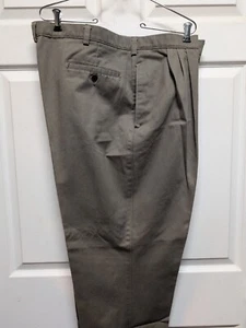 Savane  Mens   Dress  Slacks  Size  42"X30" Green No  Wrinkles  Stains.Cuff sRip - Picture 1 of 9