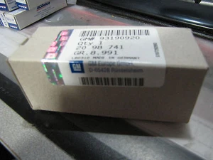 2 NEW SAAB 93190920 GENUINE OEM FOG LAMP BULB NEW - Picture 1 of 1