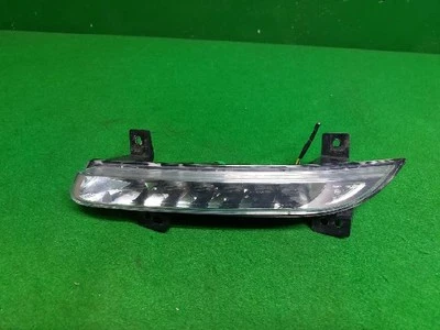 Luz antiniebla LED derecha Renault Fluence SM3 Z.E 2015 Foto 1 de 4