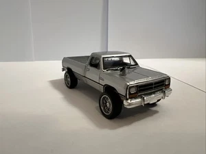 Greenlight scala 1/64 personalizzato 1a generazione RAM 250 Cummins Turbo Diesel - Foto 1 di 9