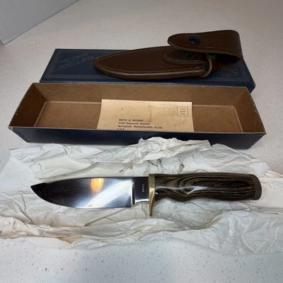 Cuchillo Smith and Wesson Outdoorsman 6020 vintage años 70 en caja original Foto 1 de 4