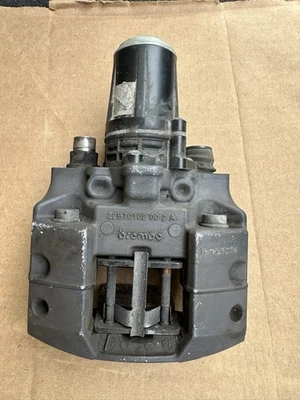 OEM 2016-20'Tesla Model X brembo задний левый и правый суппорт парковочного перерыва - Изображение 1 из 4