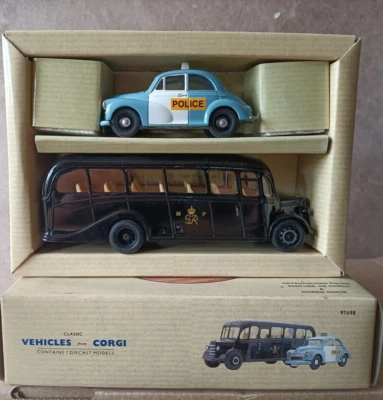 CORGI - METROPOLITAN POLICE BEDFORD OB COACH & MORRIS MINOR - Photo 1/4