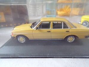 Voiture miniature 1/43ieme..Mercedes -Benz 222D  Limousine..de 1981..s/boite