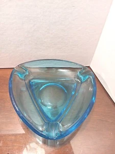 Vintage Mid Century 1960s Blue Hazel Atlas Ashtray 7". - Picture 1 of 12