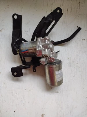 Оригинальный усилитель тормозов ABS гибрид Toyota RAV4 2019-22 годов выпуска - Изображение 1 из 3