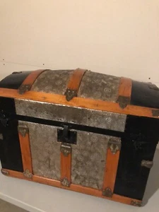 Antique Victorian Steamer hump back Trunk Chest - Picture 1 of 8