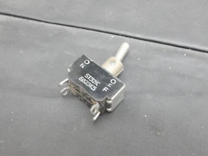 C&H ST52K BAT STYLE TOGGLE SWITCH 8823K5 - USA SELLER FAST SHIPPING - Picture 1 of 1
