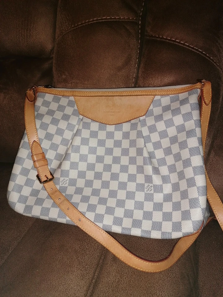 Louis Vuitton Siracusa Schultertasche Weiß Leder - Bild 1 von 4