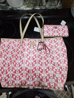 Coach Large Tote And Wallet NWT - Image 1 of 4