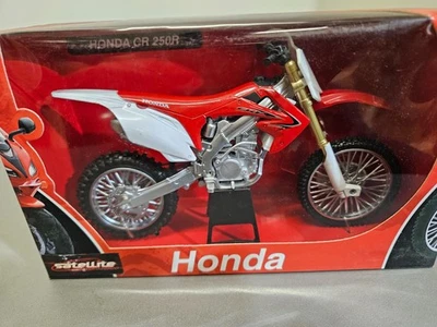 Honda CRF250R   1/12 Newray - Image 1 of 4