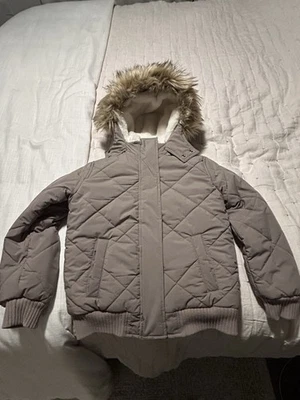 Girls Abercrombie Winter Jacket Size 11/12 - Image 1 of 4