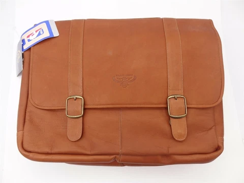 Pangea Brands Tan Leather Porthole Case Bag - NBA - Atlanta Hawks Cover