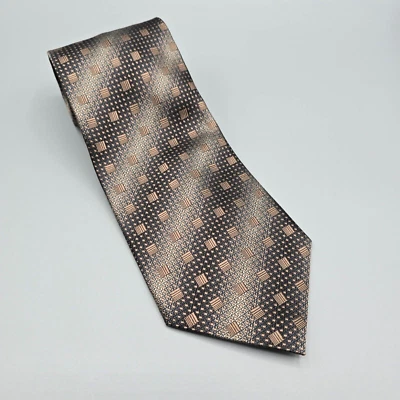 Gravata masculina Birmânia Bibas preta bronzeada geométrica seda EUA comprimento 57,5" largura 4" - Imagem 1 de 4