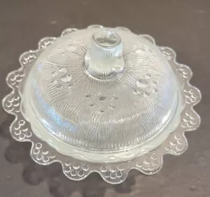 Tazón de caramelo vintage de vidrio esmerilado grabado con tapa borde festoneado - Imagen 1 de 9