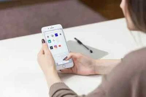 Apple iPhone 8 (Excellent Condition) - (Unlocked, T-Mobile, AT&T, Xfinity) - Afbeelding 1 van 3