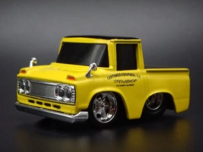 1973 73 TOYOTA STOUT PICKUP TRUCK AUTO TUNED 1:64 SCALA DIORAMA MODello DIECAST - Immagine 1 di 4