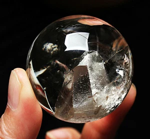 BOLA ESFERA DE CRISTAL DE CUARZO 124G1.73" ÚNICA EN SU TIPO NATURAL ""piedra interior - Imagen 1 de 11