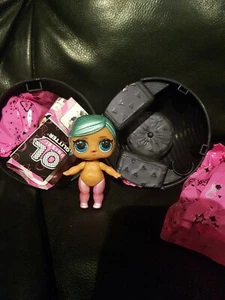 LOL BRRR BB GLAM GLITTER SERIES new fx1 - Picture 1 of 1