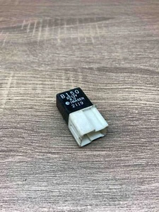 Unidad módulo de control de relé B150 DC12V 2I19 Mazda 626 original OE - Imagen 1 de 7