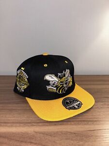 Charlotte Hornets NBA Mitchell & Ness Yellow Logo black fitted Hat Cap 7 5/8 NWT