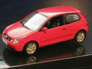 Volkswagen VW Polo 4 9N1 Modellino Auto Di Autoart IN 1:43 Flash Rosso - Foto 1 di 2