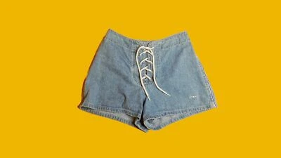 Años 90-Y2K. OP. OCEAN PACIFIC. Denim con cordones. Lavado medio ligero. Mini shorts. S Foto 1 de 4
