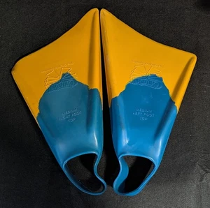 Churchill Swimfins Makapuu Size Medium Floating Snorkeling Bodysurfing Fins - Picture 1 of 5