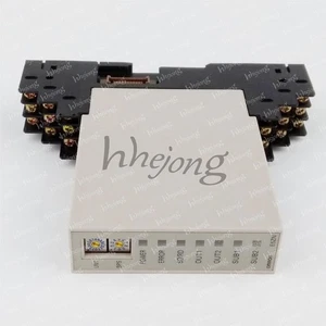 1PC New Omron Temperature Controller E5ZN-2QNH03TC-FLK - Picture 1 of 5