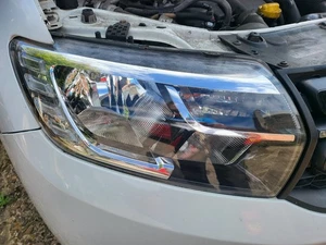 2017 DACIA LOGAN LAUREATE ESTATE 1.5L DIESEL - FRONT RIGHT DRIVERS HEADLIGHT - Picture 1 of 4