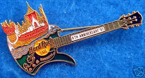 BANGKOK 6th ANNIVERSARY THAI ROYAL BARGE BOAT GREEN GUITAR Hard Rock Cafe PINS - Picture 1 of 1
