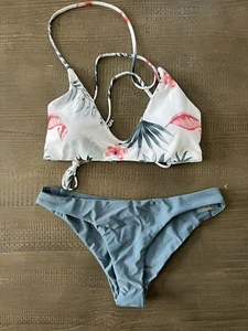 Bikini Two Piece Floral NEW Medium - Picture 1 of 3