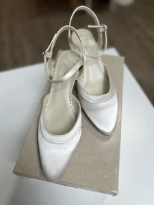 Brautschuhe Gr. 36 und 38 Satin - Bild 1 von 4